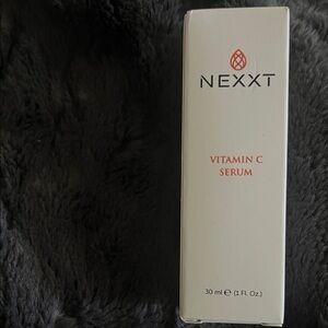 Nexx Vitamin C Serum - Elegant White